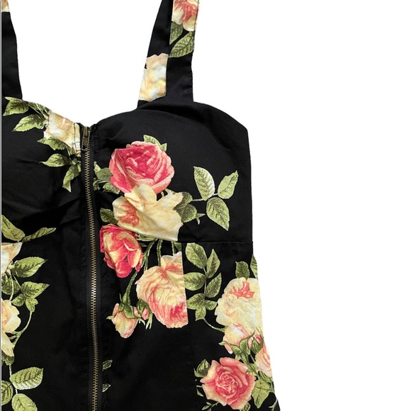 Floral Tank Top - Picture 7 of 9